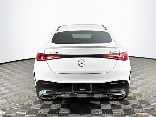 2025 Mercedes-Benz GLC 300 4MATIC Coupe