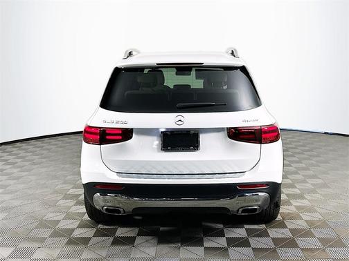 2025 Mercedes-Benz GLB 250 Base 4MATIC
