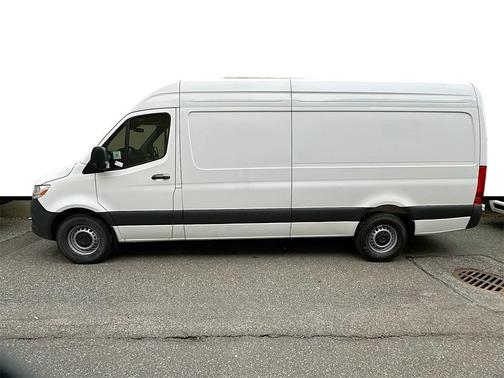 2025 Mercedes-Benz Sprinter 2500 High Roof