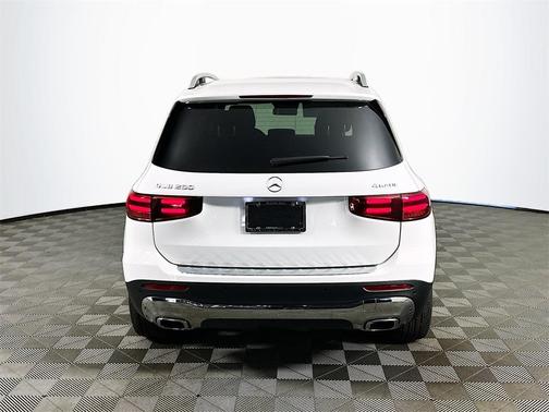 2025 Mercedes-Benz GLB 250 Base 4MATIC