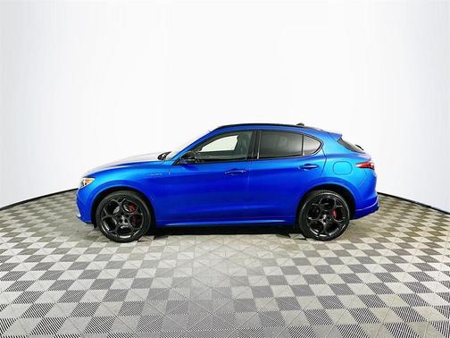 2022 Alfa Romeo Stelvio Veloce