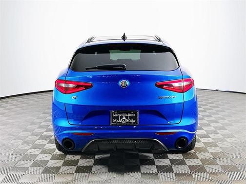 2022 Alfa Romeo Stelvio Veloce