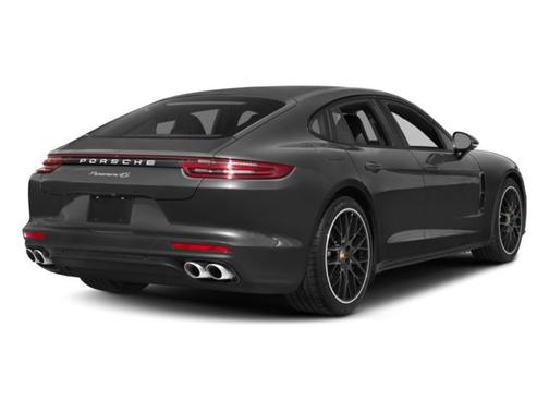 2017 Porsche Panamera 4
