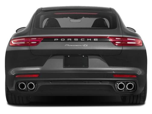 2017 Porsche Panamera 4