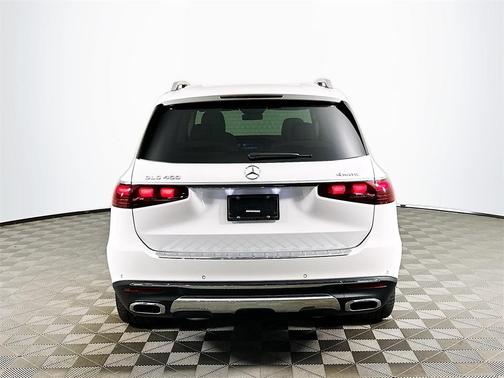 2026 Mercedes-Benz GLS 450 