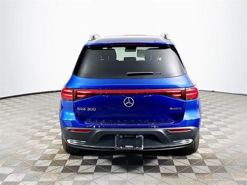 2025 Mercedes-Benz EQB 300 Base 4MATIC