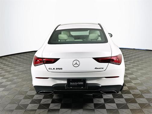 2022 Mercedes-Benz CLA 250 Base 4MATIC