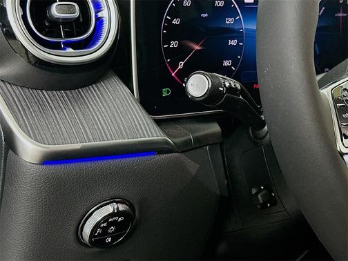 2025 Mercedes-Benz GLC 350e Base 4MATIC