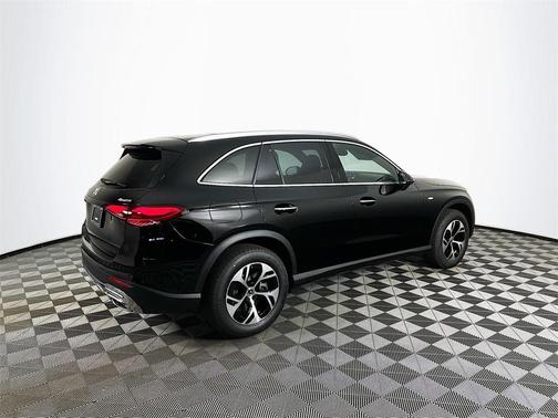 2025 Mercedes-Benz GLC 350e Base 4MATIC