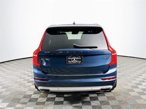 2021 Volvo XC90 T5 Momentum 7 Passenger