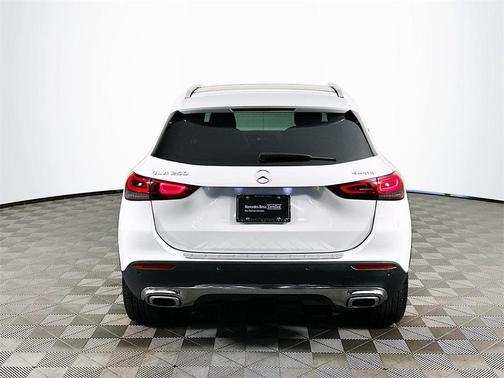 2022 Mercedes-Benz GLA 250 Base 4MATIC