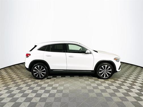 2022 Mercedes-Benz GLA 250 Base 4MATIC