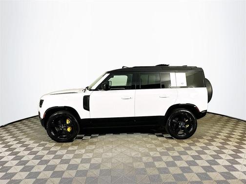2023 Land Rover Defender 110 X-Dynamic SE