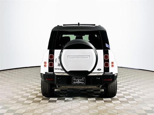 2023 Land Rover Defender 110 X-Dynamic SE