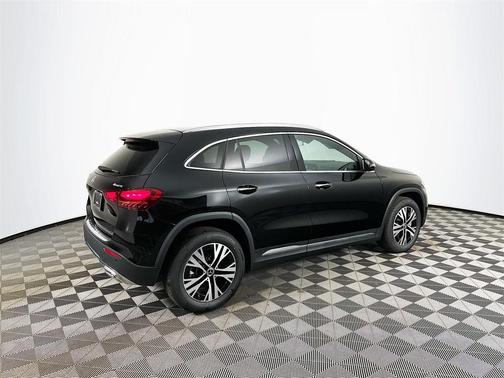 2025 Mercedes-Benz GLA 250 Base 4MATIC