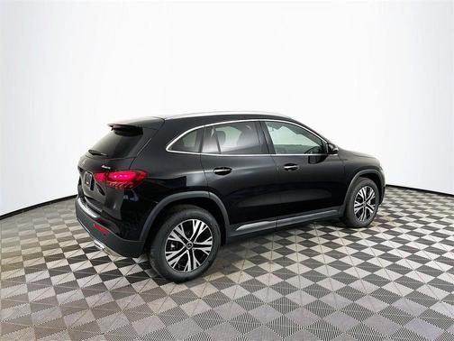 2025 Mercedes-Benz GLA 250 Base 4MATIC