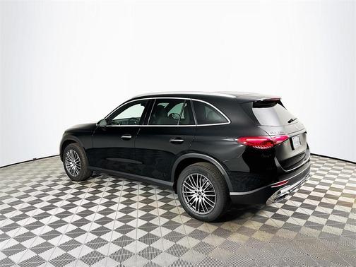 2026 Mercedes-Benz GLC 300 Base 4MATIC