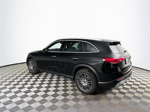 2025 Mercedes-Benz GLC 300 Base 4MATIC