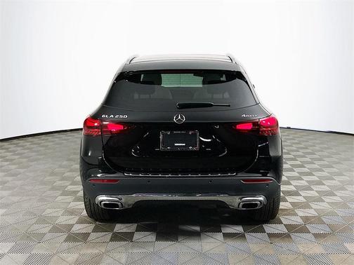 2026 Mercedes-Benz GLA 250 Base 4MATIC