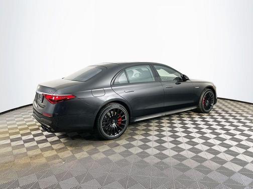 2026 Mercedes-Benz AMG S 63 E Base