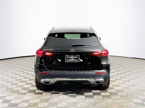 2025 Mercedes-Benz GLA 250 Base 4MATIC