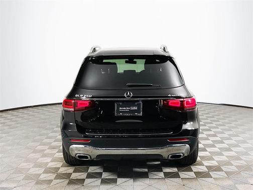 2021 Mercedes-Benz GLB 250 Base 4MATIC