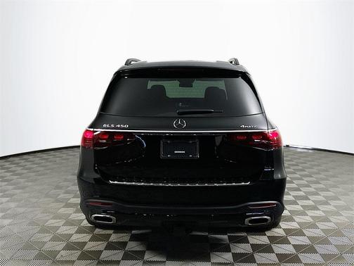 2026 Mercedes-Benz GLS 450 