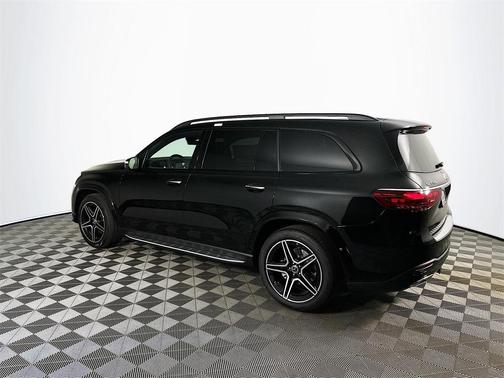 2026 Mercedes-Benz GLS 450 
