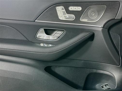 2025 Mercedes-Benz GLE 450e 4MATIC
