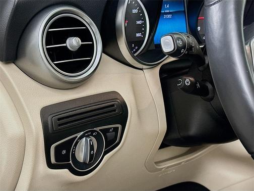 2021 Mercedes-Benz GLC 300 Base 4MATIC