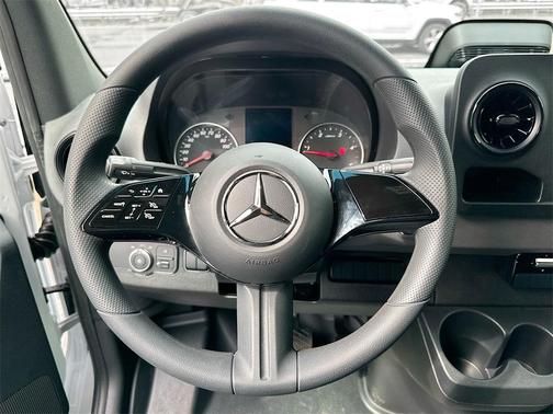 2025 Mercedes-Benz Sprinter 2500 Standard Roof
