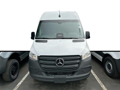 2025 Mercedes-Benz Sprinter 2500 Standard Roof