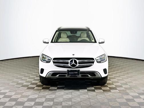 Polar White 2022 Mercedes-Benz GLC 300 Base 4MATIC