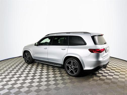 2026 Mercedes-Benz GLS 450