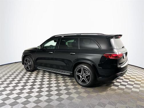 2026 Mercedes-Benz GLS 450