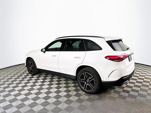 2025 Mercedes-Benz GLC 300 Base 4MATIC