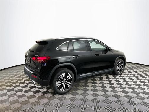 2025 Mercedes-Benz GLA 250 Base 4MATIC