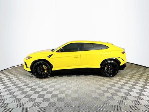 2024 Lamborghini Urus S