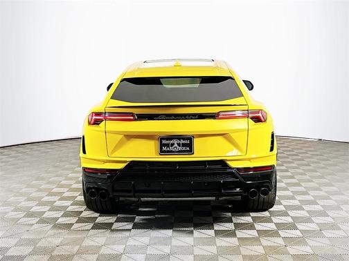 2024 Lamborghini Urus S