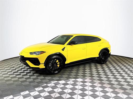2024 Lamborghini Urus S