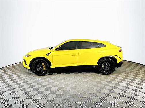2024 Lamborghini Urus S