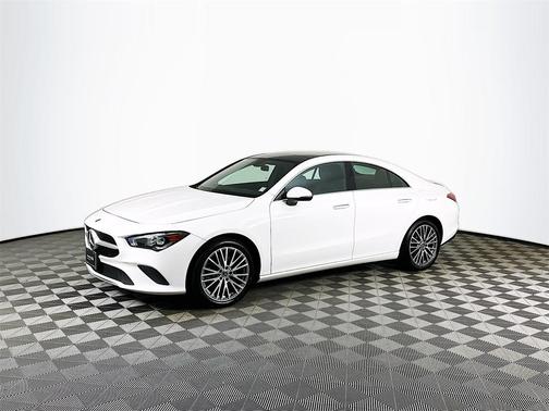 2022 Mercedes-Benz CLA 250 Base 4MATIC