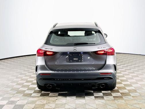 2026 Mercedes-Benz AMG GLA 35 Base