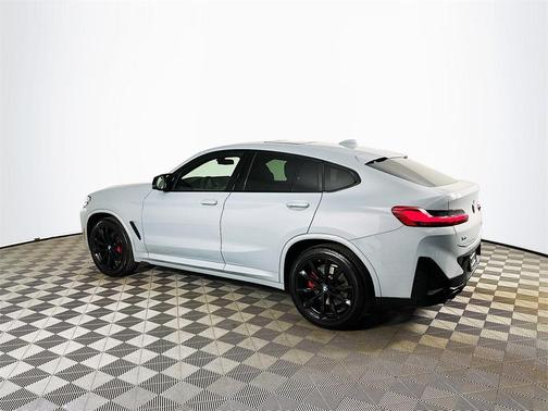 2023 BMW X4 M40i