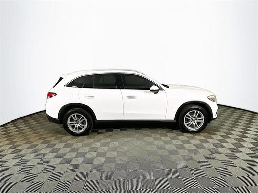 2023 Mercedes-Benz GLC 300 Base 4MATIC