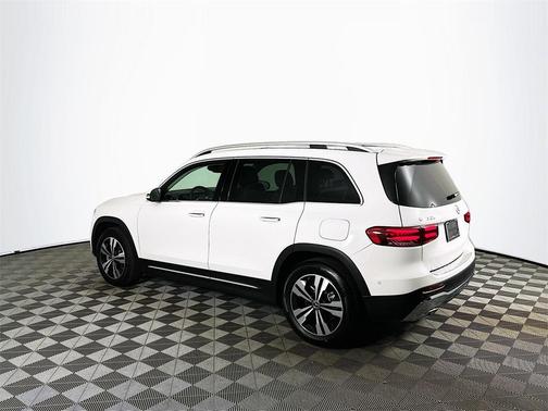 2026 Mercedes-Benz GLB 250 Base 4MATIC