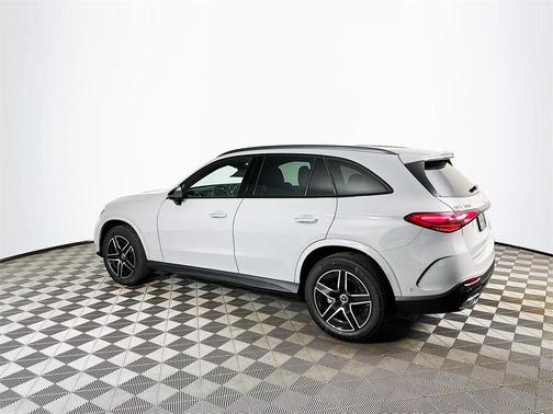 2026 Mercedes-Benz GLC 300 Base 4MATIC