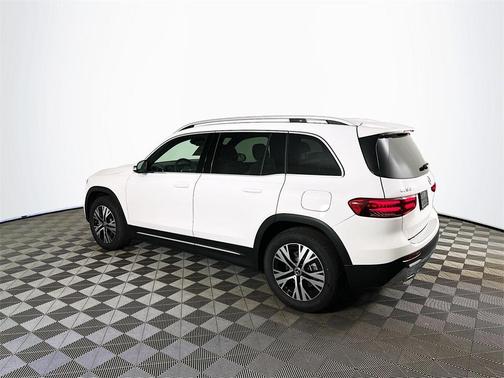 2026 Mercedes-Benz GLB 250 Base 4MATIC