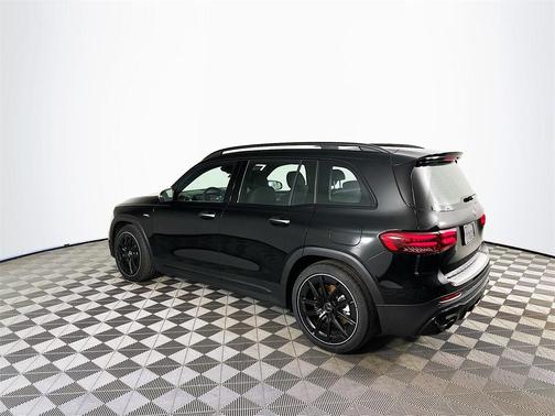 2026 Mercedes-Benz AMG GLB 35 Base