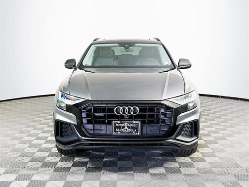 2020 Audi Q8 55 Premium Plus